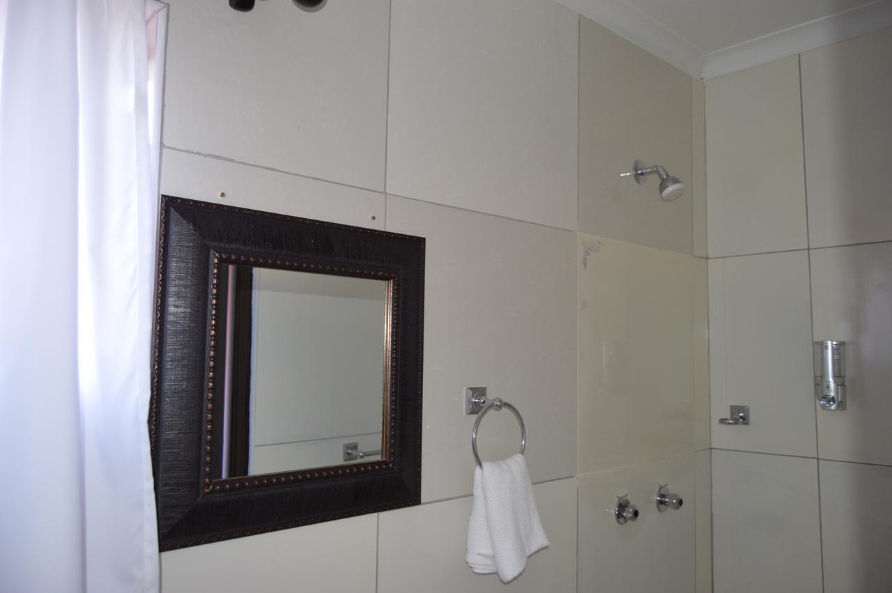 Niilo'S Guesthouse Rundu Exterior foto