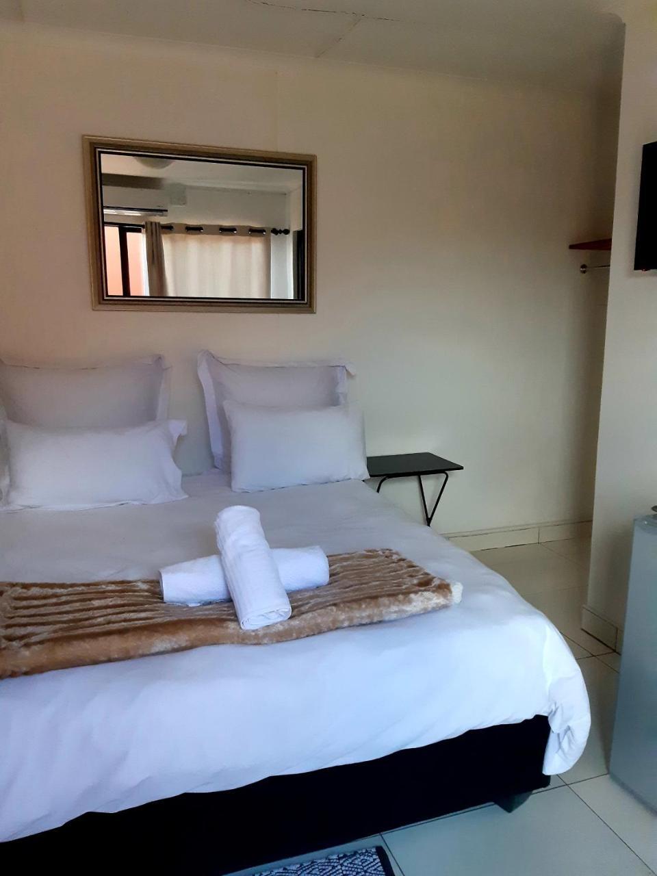 Niilo'S Guesthouse Rundu Exterior foto